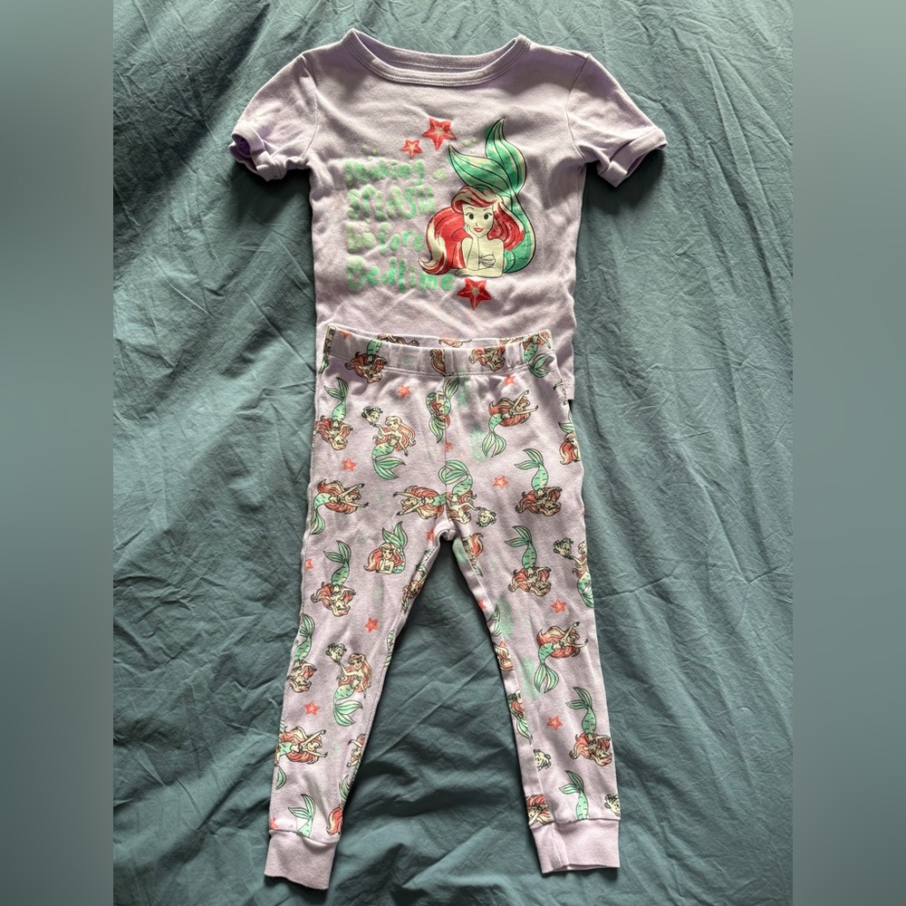 Joe Fresh 2T purple toddler Set shirt sleeve pants with Ariel little mermaid